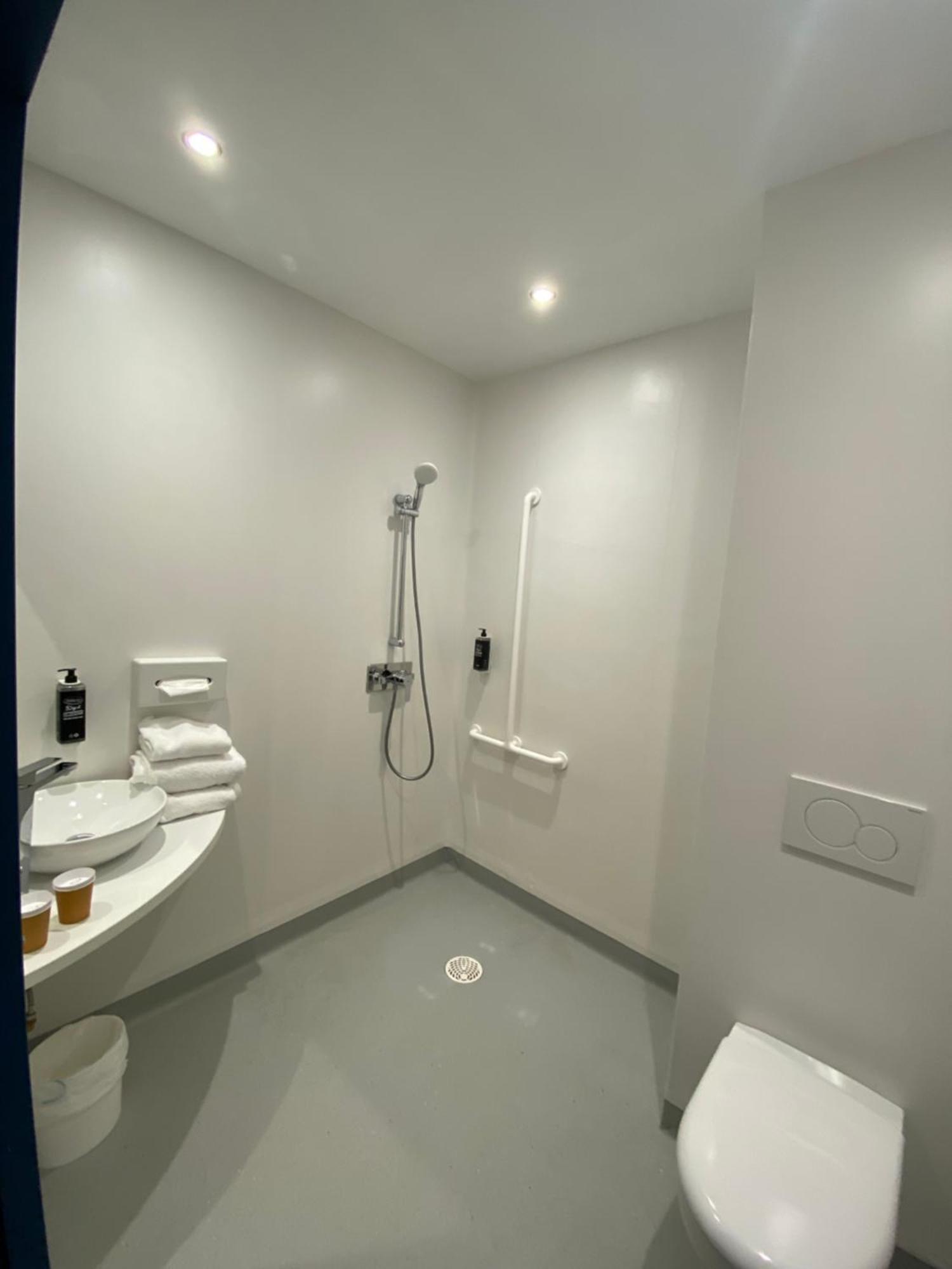 Ibis Budget Loudeac Velodrome ภายนอก รูปภาพ