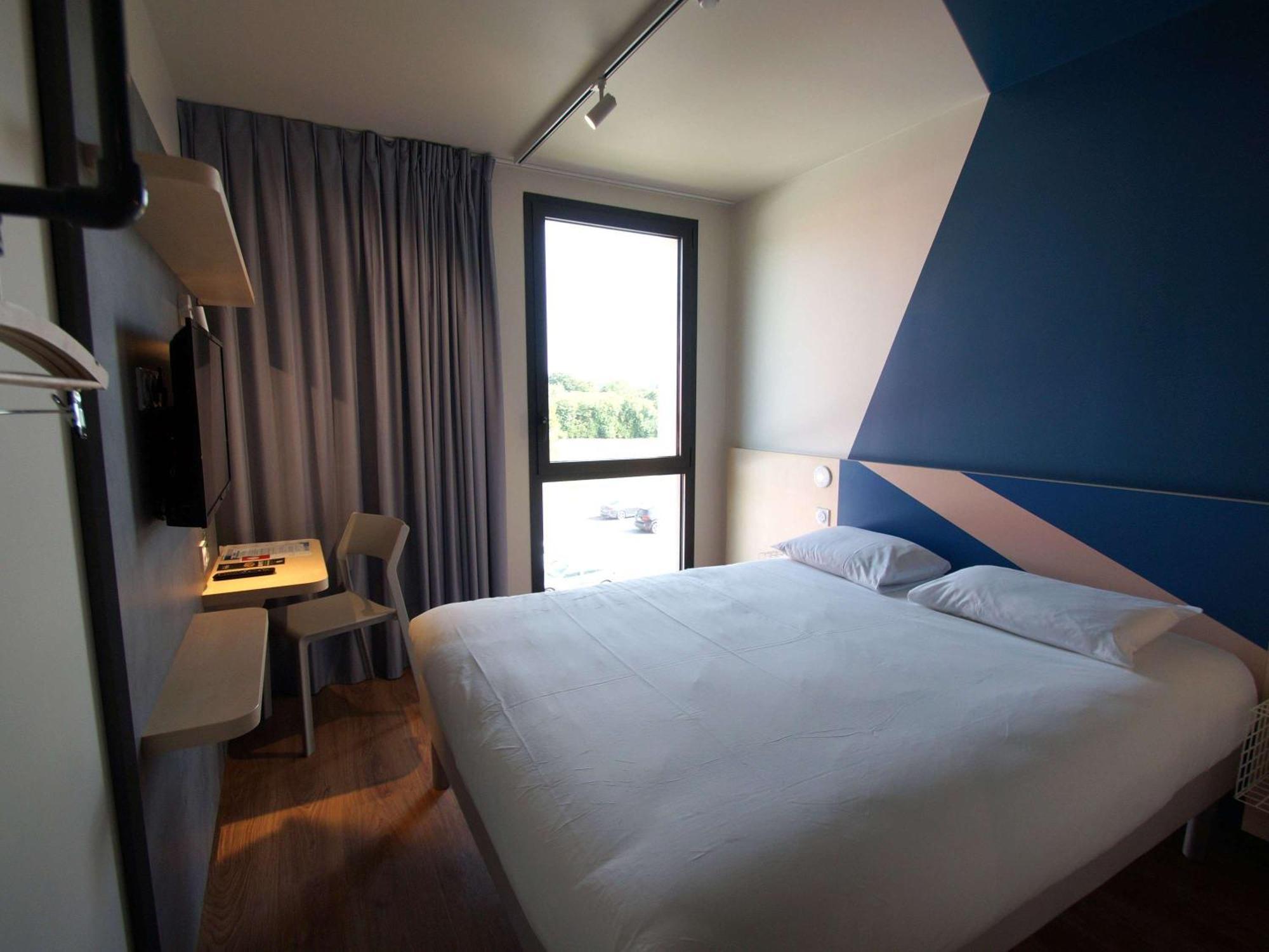 Ibis Budget Loudeac Velodrome ภายนอก รูปภาพ